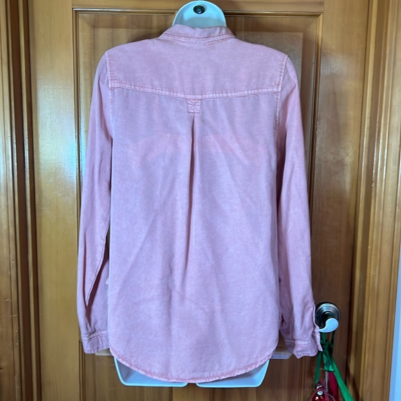 Universal Thread Goods Co., button-down blouse in Dusty Rose - Picture 6 of 9